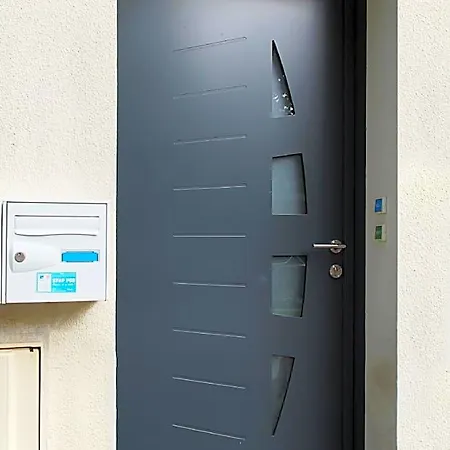 La Des 53 *